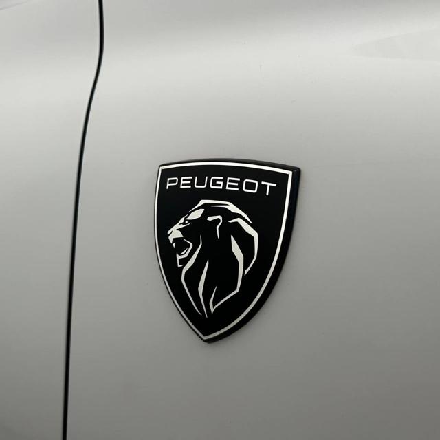 PEUGEOT 308 usata, con Sensori di parcheggio anteriori