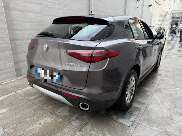 ALFA ROMEO Stelvio usata, con Airbag Passeggero