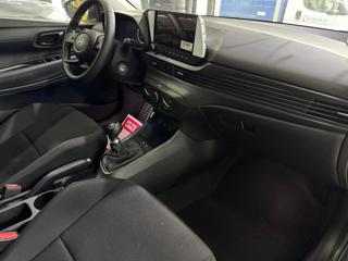HYUNDAI Bayon usata, con Autoradio