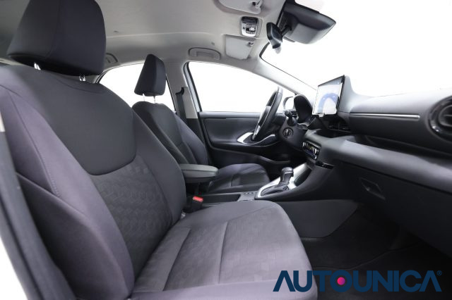 TOYOTA Yaris usata 41