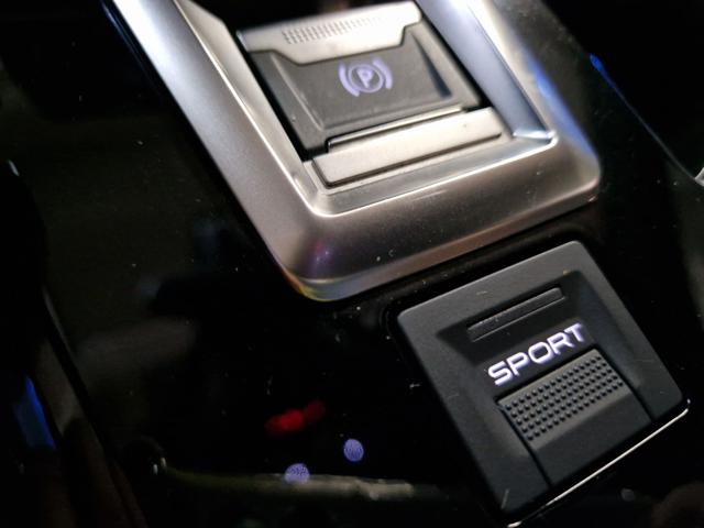 PEUGEOT 5008 usata, con Autoradio digitale
