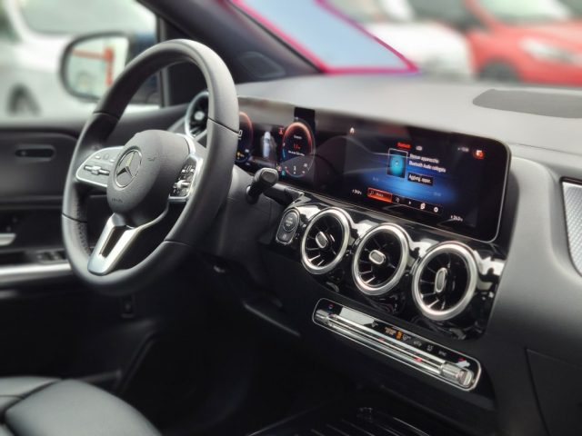 MERCEDES-BENZ B 220 usata, con Chiusura centralizzata