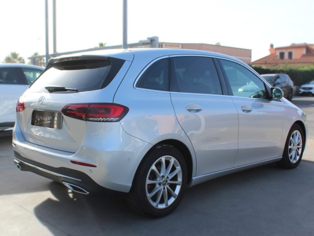 MERCEDES-BENZ B 180 usata, con Alzacristalli elettrici