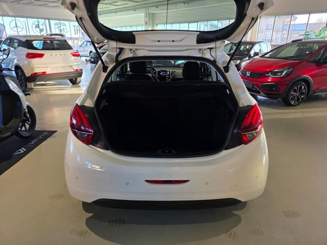 PEUGEOT 208 usata, con Alzacristalli elettrici