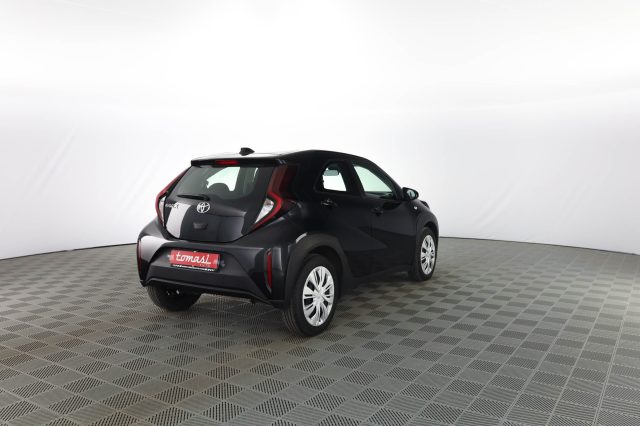 TOYOTA Aygo X usata 3