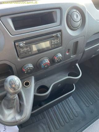 NISSAN NV400 usata, con Bluetooth