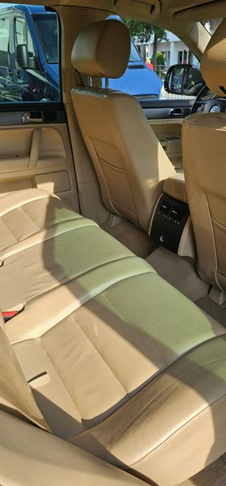 VOLKSWAGEN Touareg usata, con Cruise Control
