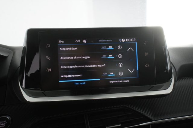 PEUGEOT 2008 usata 9