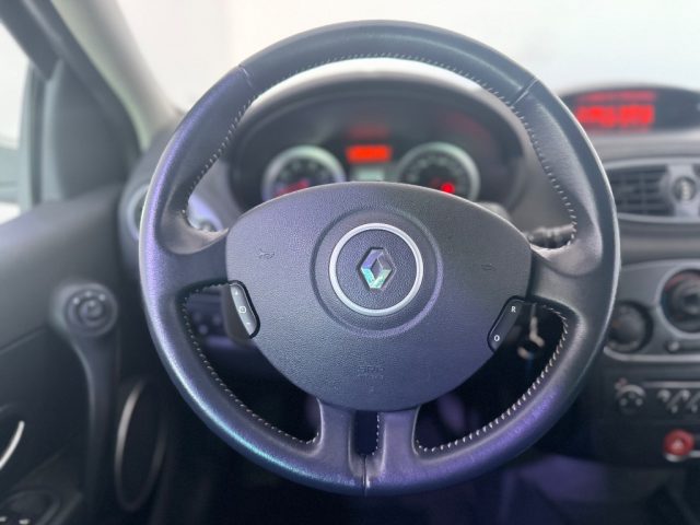 RENAULT Clio usata 11