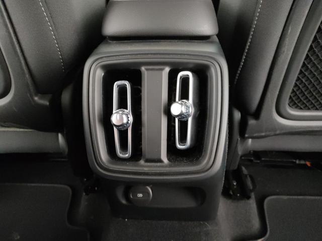 VOLVO XC40 usata, con Fari LED