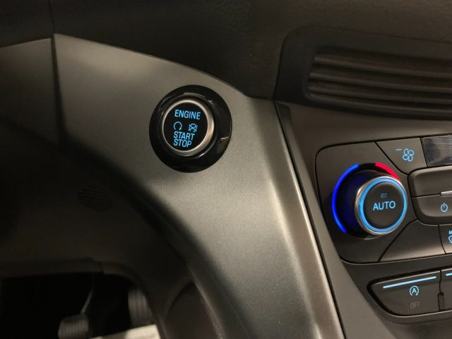 FORD Kuga usata, con Park Distance Control