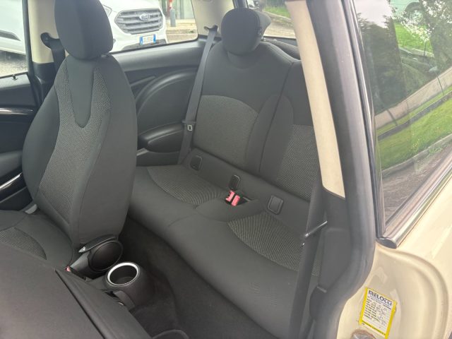 MINI Cooper D usata, con Boardcomputer