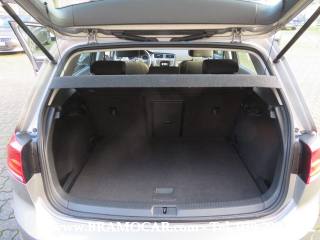 VOLKSWAGEN Golf usata, con Bracciolo