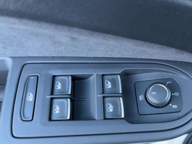 VOLKSWAGEN Golf usata, con Immobilizzatore elettronico