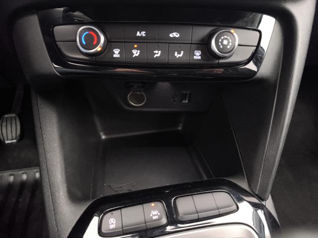 OPEL Corsa usata, con Sedile posteriore sdoppiato