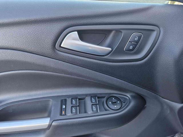 FORD Kuga usata, con Volante in pelle