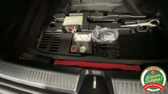 MERCEDES-BENZ A 200 usata, con Telecamera per parcheggio assistito