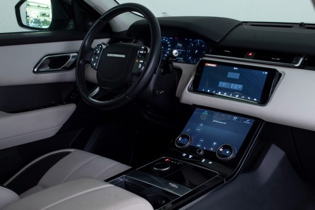 LAND ROVER Range Rover Velar usata, con Cerchi in lega