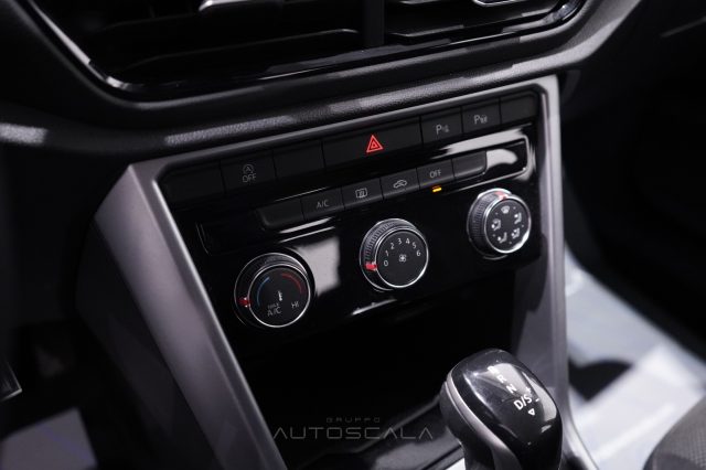 VOLKSWAGEN T-Roc usata, con Autoradio digitale
