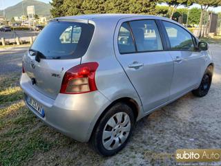 TOYOTA Yaris usata, con Specchietti laterali elettrici
