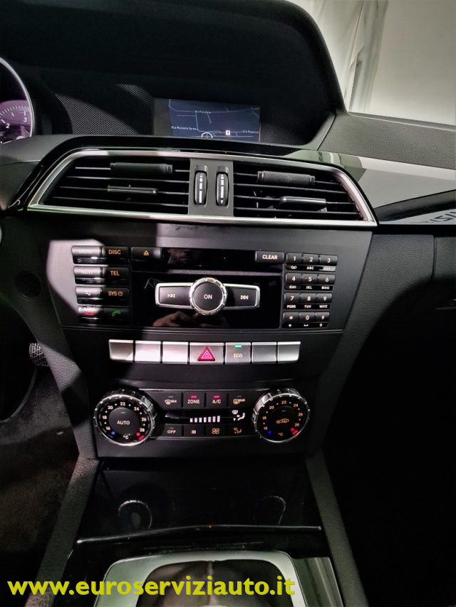 MERCEDES-BENZ C 200 usata, con Specchietto retrovisore con funzione antiabbagliamento