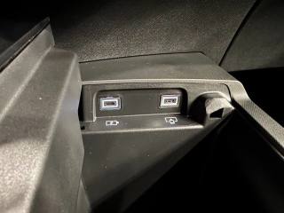PEUGEOT 3008 usata, con Isofix