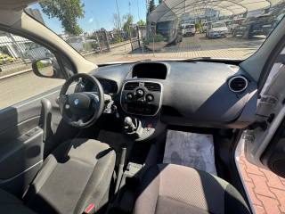RENAULT Kangoo usata, con Autoradio digitale