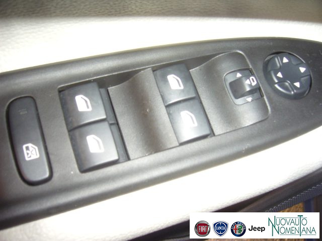 FIAT 600 usata, con USB