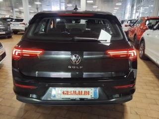 VOLKSWAGEN Golf usata, con Autoradio