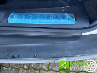 LAND ROVER Range Rover Evoque usata, con Volante in pelle