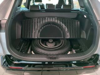 SUZUKI Across usata, con Park Distance Control