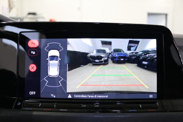 VOLKSWAGEN Golf usata, con Sistema di navigazione