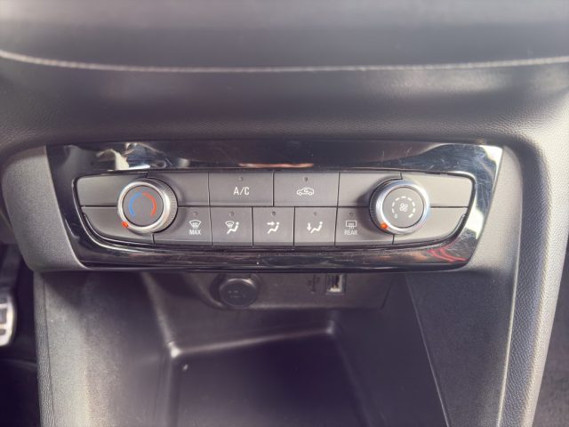 OPEL Corsa usata, con Autoradio digitale