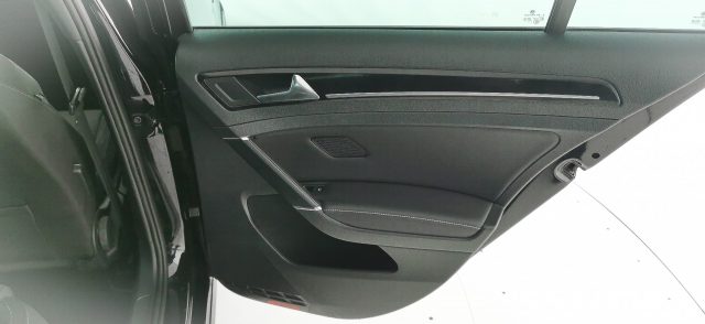 VOLKSWAGEN Golf R usata 41