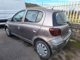 TOYOTA Yaris usata, con Airbag