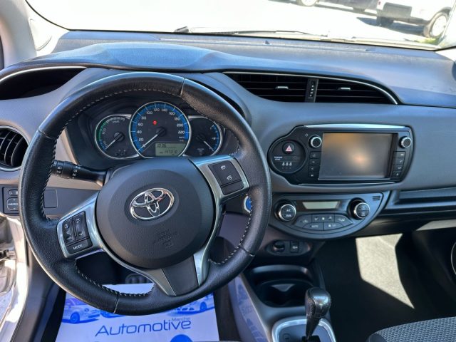TOYOTA Yaris usata, con Servosterzo