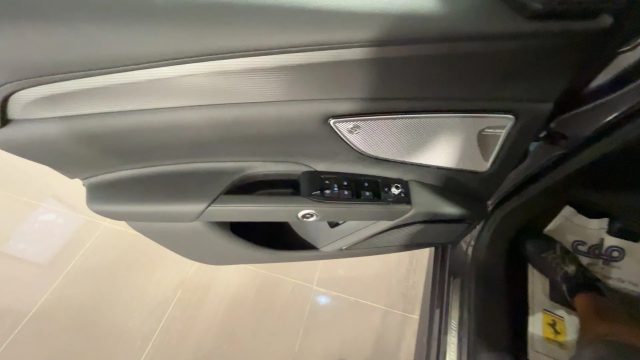 MASERATI Grecale usata, con Climatizzatore