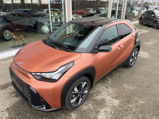 TOYOTA Aygo X usata, con Airbag laterali