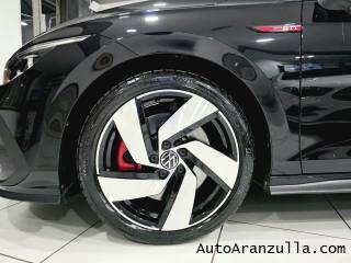 VOLKSWAGEN Golf usata, con Leve al volante
