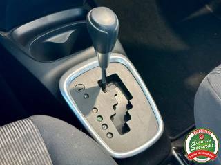 TOYOTA Yaris usata, con ESP