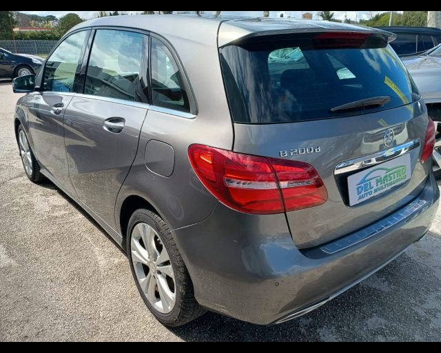 MERCEDES-BENZ B 200 usata, con Airbag laterali