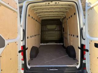 VOLKSWAGEN Crafter usata, con Park Distance Control