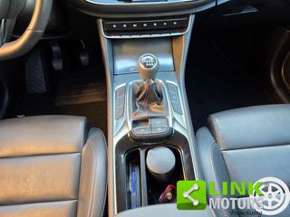 MG HS usata, con Controllo automatico clima