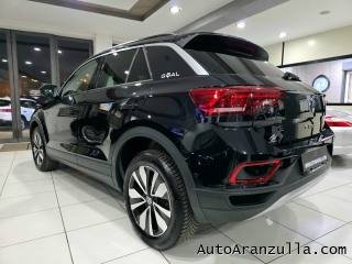 VOLKSWAGEN T-Roc usata, con Autoradio