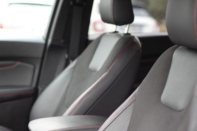 FORD S-Max usata, con Portellone posteriore elettrico