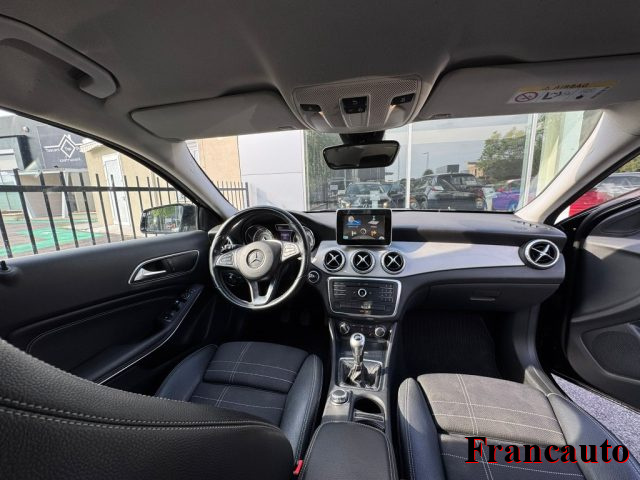 MERCEDES-BENZ GLA 180 usata, con Chiusura centralizzata