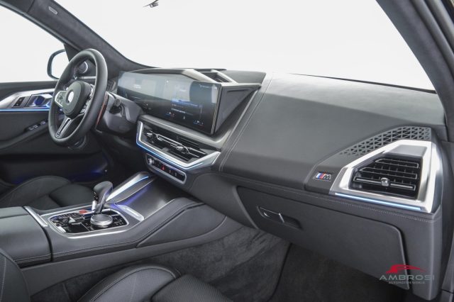 BMW XM usata 9