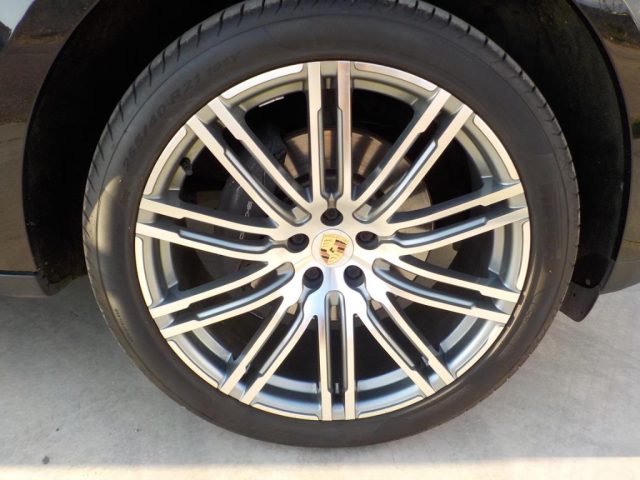 PORSCHE Macan usata, con Autoradio