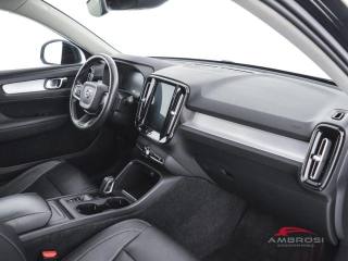 VOLVO XC40 usata 11