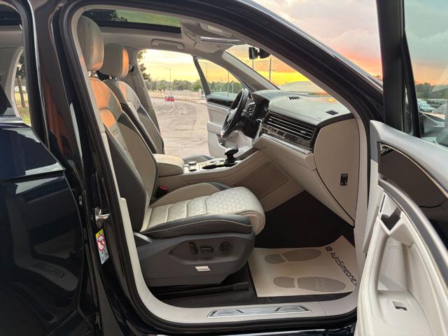 VOLKSWAGEN Touareg usata, con Climatizzatore